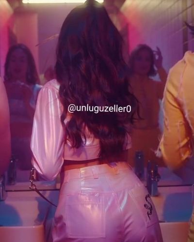 Zeynep Bastık seksi ifşa fotoğrafı 17527