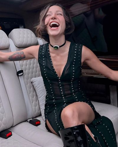 Zeynep Bastık seksi ifşa fotoğrafı 51