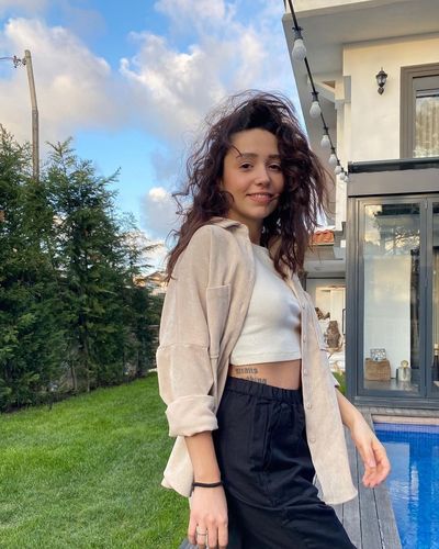 Zeynep Bastık seksi ifşa fotoğrafı 16491