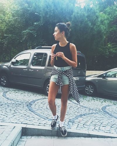 Zeynep Bastık seksi ifşa fotoğrafı 683