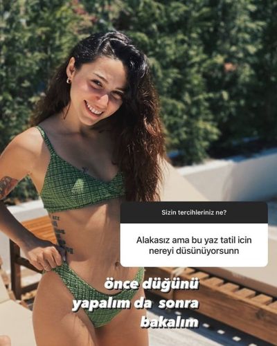 Zeynep Bastık seksi ifşa fotoğrafı 687