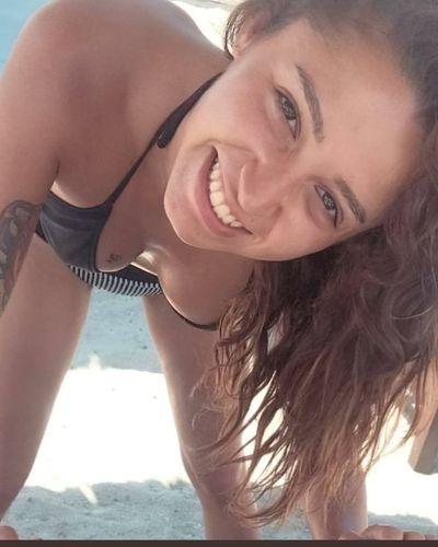 Zeynep Bastık seksi ifşa fotoğrafı 694