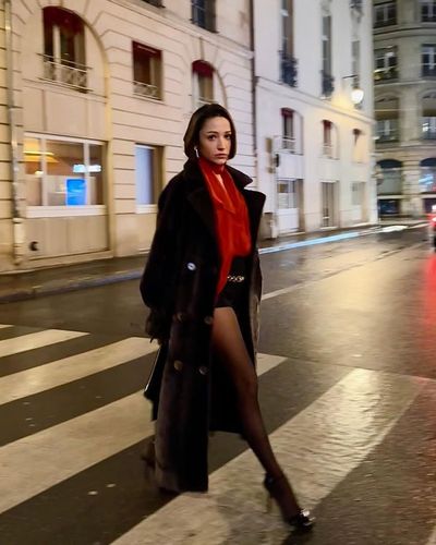 Zeynep Bastık seksi ifşa fotoğrafı 709