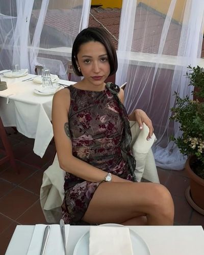 Zeynep Bastık seksi ifşa fotoğrafı 711