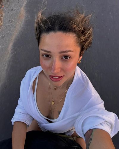 Zeynep Bastık seksi ifşa fotoğrafı 732