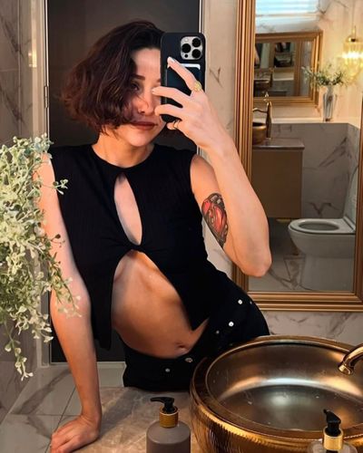 Zeynep Bastık seksi ifşa fotoğrafı 737