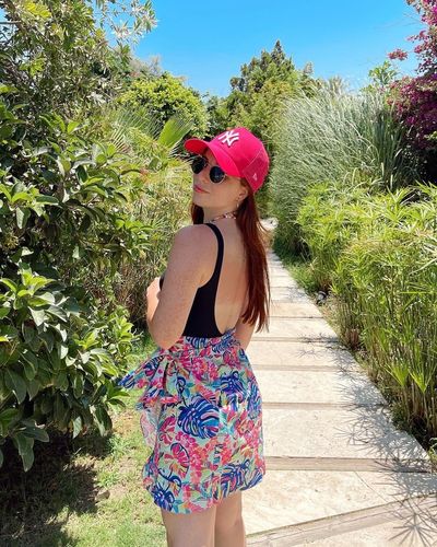 Zeynep Özkaya seksi ifşa fotoğrafı 108