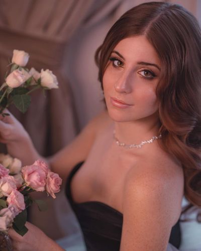 Zeynep Özkaya seksi ifşa fotoğrafı 29