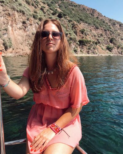 Zeynep Özkaya seksi ifşa fotoğrafı 31