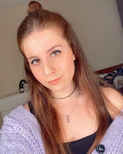 Zeynep Özkaya seksi ifşa fotoğrafı 33
