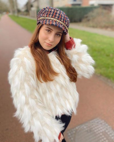 Zeynep Özkaya seksi ifşa fotoğrafı 37