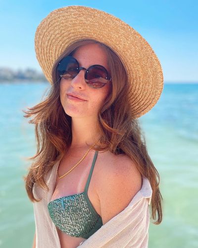 Zeynep Özkaya seksi ifşa fotoğrafı 39