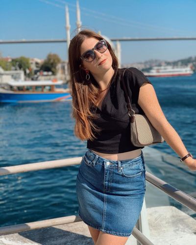 Zeynep Özkaya seksi ifşa fotoğrafı 43