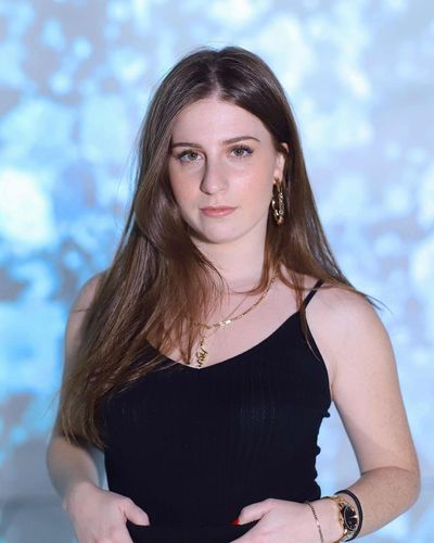 Zeynep Özkaya seksi ifşa fotoğrafı 45