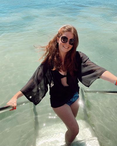 Zeynep Özkaya seksi ifşa fotoğrafı 54