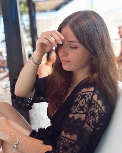 Zeynep Özkaya seksi ifşa fotoğrafı 75