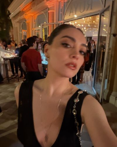 Zeynep Tuğçe Bayat seksi ifşa fotoğrafı 194