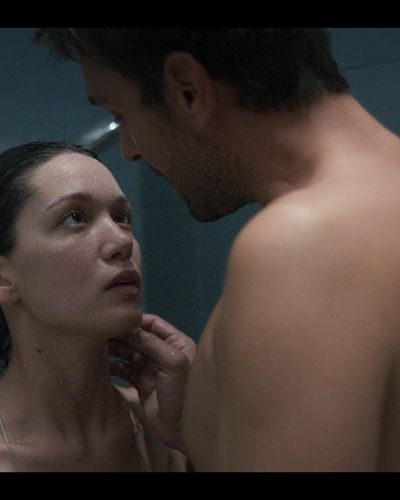 Zeynep Yüce seksi ifşa fotoğrafı 12 — İlk ve Son (2021)