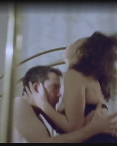 Zuhal Gencer seksi ifşa fotoğrafı 12 — Block C (1994)